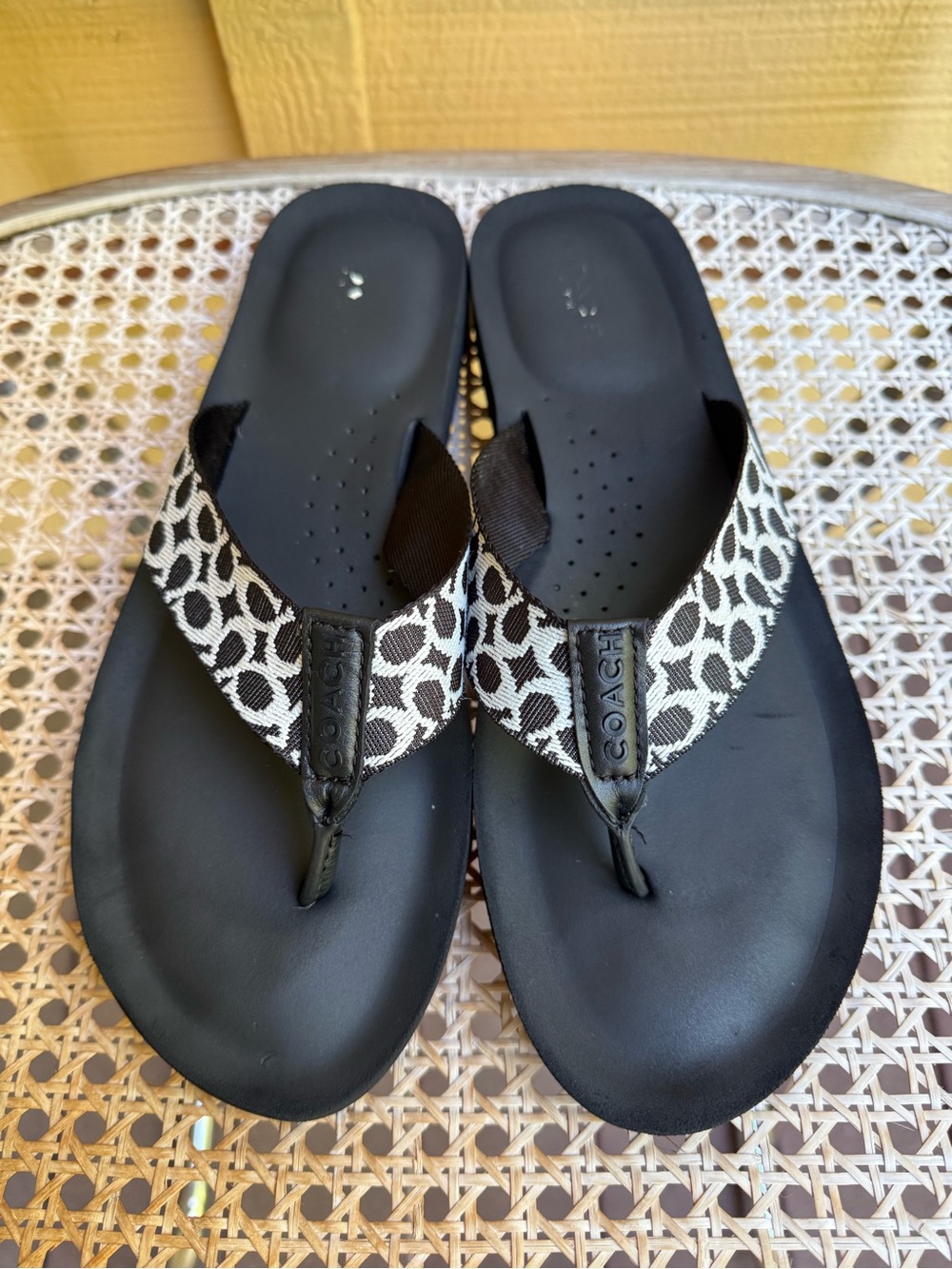 Coach Black Signature Logo Flip Flop Sandals size 10